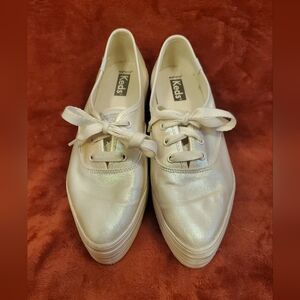 Women's White Attractive Iridescent Platform Pointed Toe Sneakers